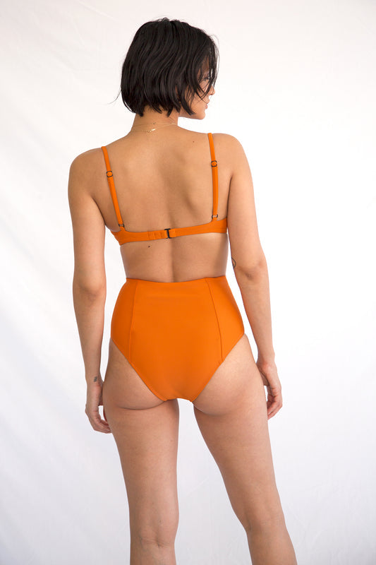 High Bottom in Persimmon