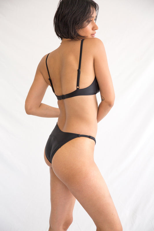 Slim Line Brief in Noir
