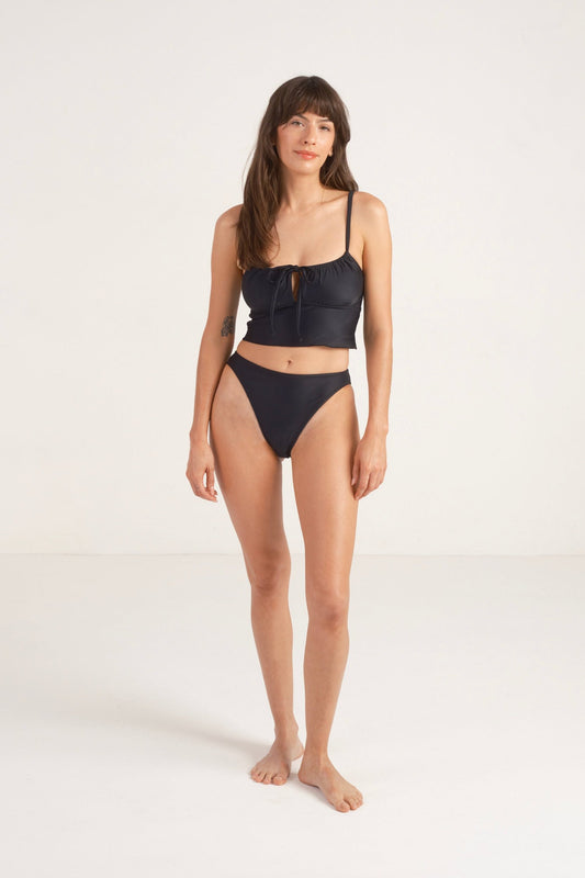 Selena Crop Top in Noir